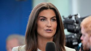 Despite ‘fake news’ claims, Trump gives media wide access: CNN’s Collins