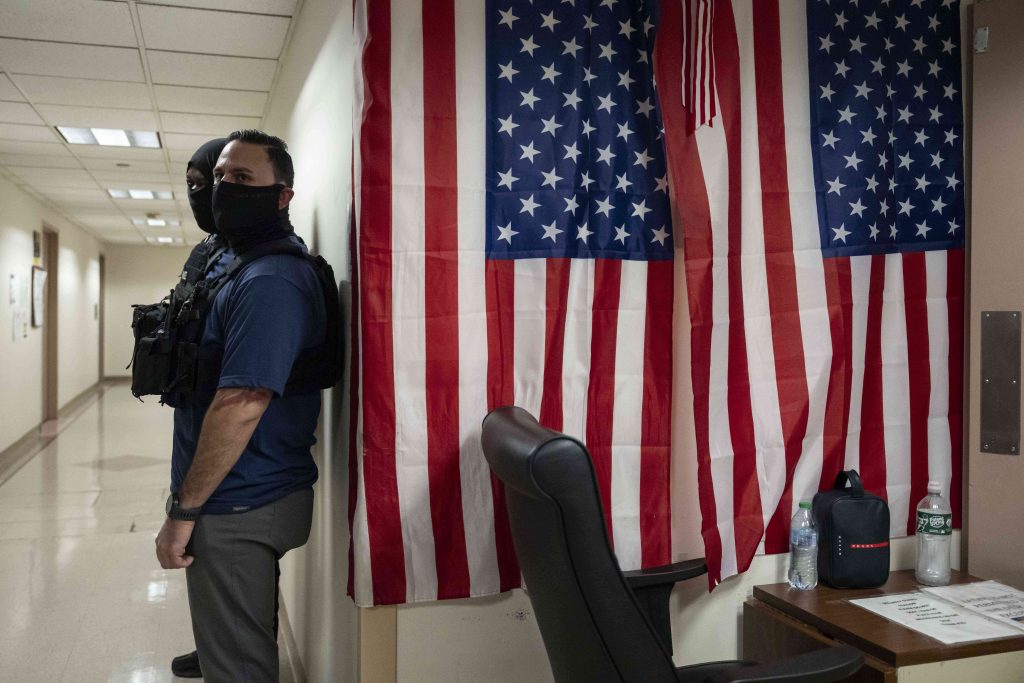 Trump taps Reserve and National Guard for temporary immigration judges