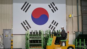 From howitzers to shipyards, South Korean firm expands role in US defense