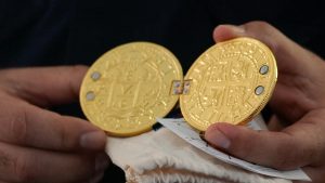 Colombia lifts cannon, coins and cup from San José ‘holy grail’ wreck