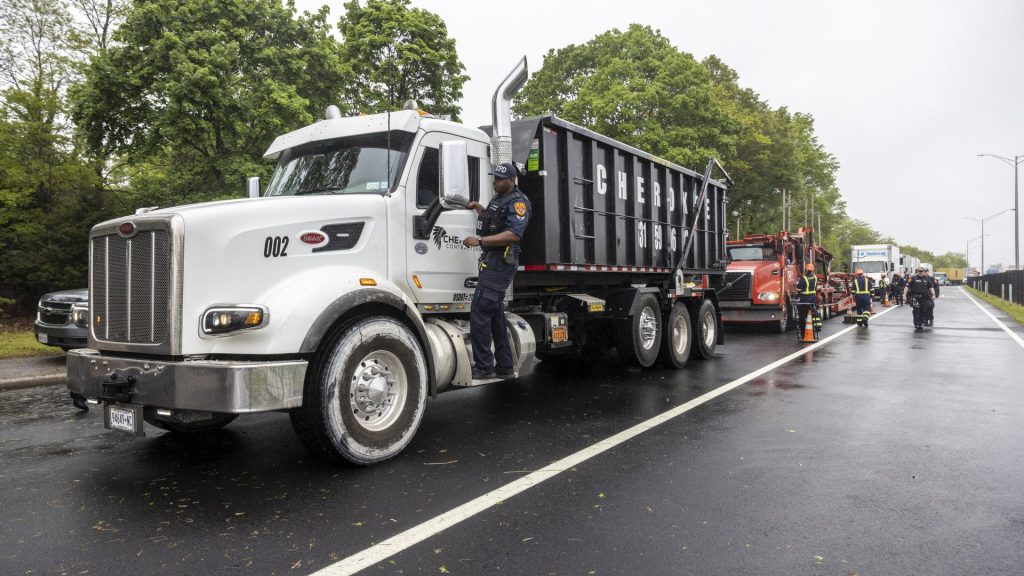 Feds arresting hundreds of immigrant truckers in multi-state operations