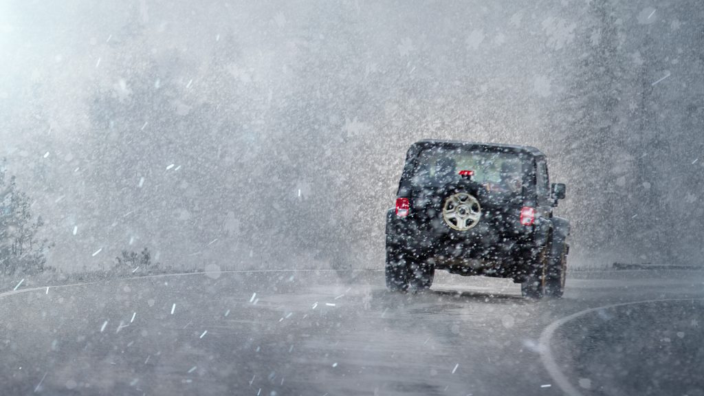 Wintry weather, storms disrupt post-Thanksgiving travel 