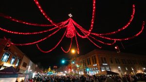 Bozeman scraps Christmas Stroll poster after AI art accusations