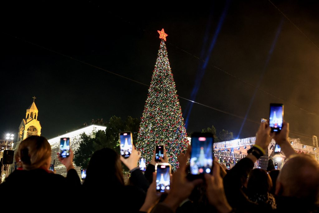 Christmas celebrations return to Bethlehem, start with tree lighting