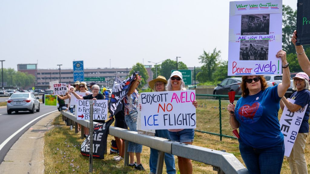 Avelo Airlines is getting out of the deportation business