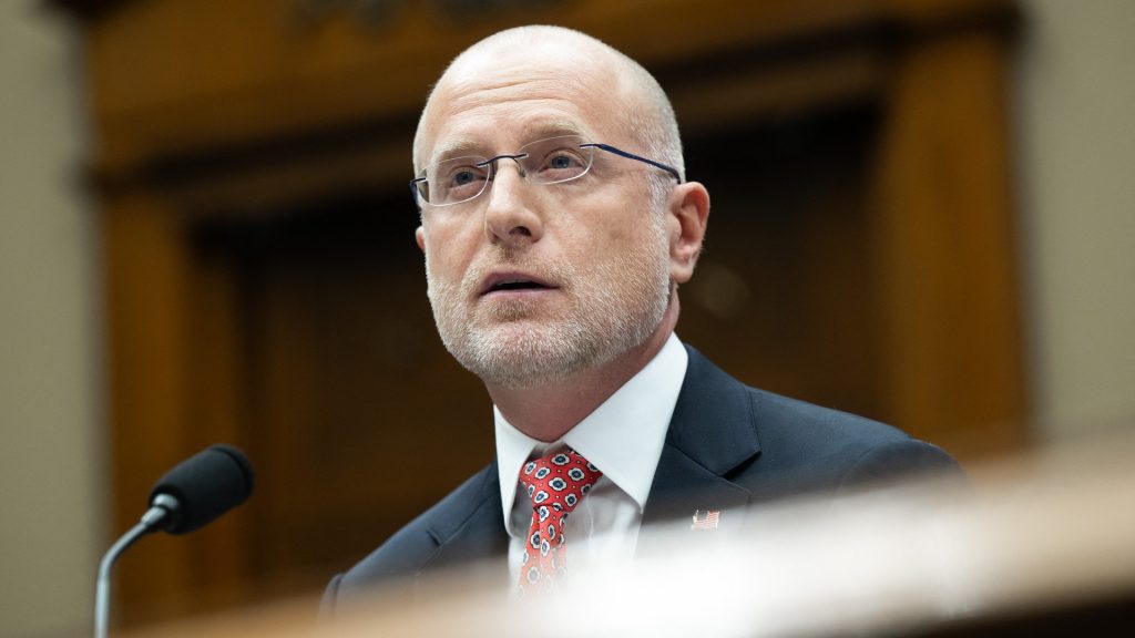 FCC says late-night and daytime talk shows must give candidates equal time