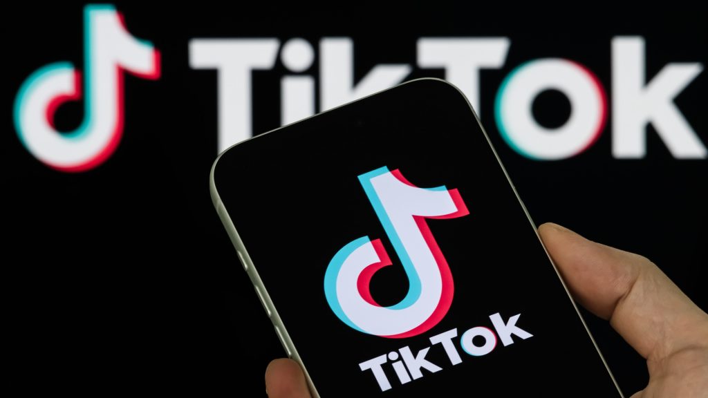 Newsom launches TikTok censorship probe after Trump, ICE post complaints