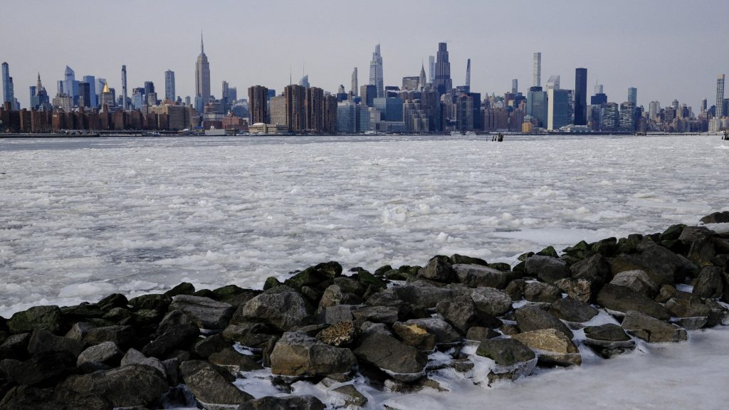 Another winter storm targets East Coast as Arctic air settles in