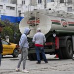 Trump threatens tariffs on countries selling oil to Cuba