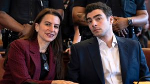 Man charged with trying to break Luigi Mangione out of prison with pizza cutter