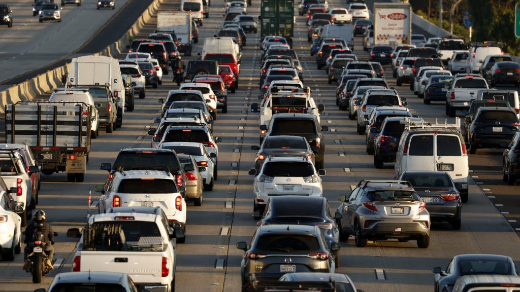 White House rescinds authority to regulate greenhouse gas emissions