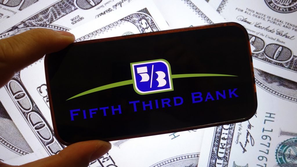 Small Illinois town sues bank, says it let mayor blow millions in taxpayer money