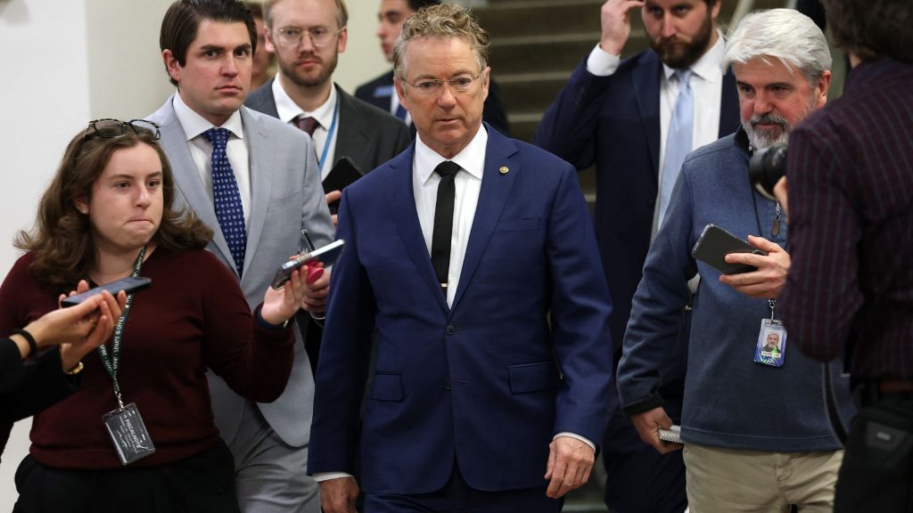 Sen. Rand Paul teams with Democrats to push for answers into Alex Pretti shooting