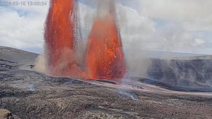 Kīlauea erupts with 1,000-foot lava fountains in latest event