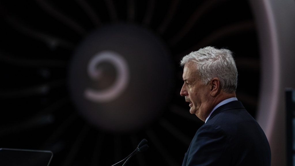 Air Canada CEO stepping down after backlash over his failure to speak French