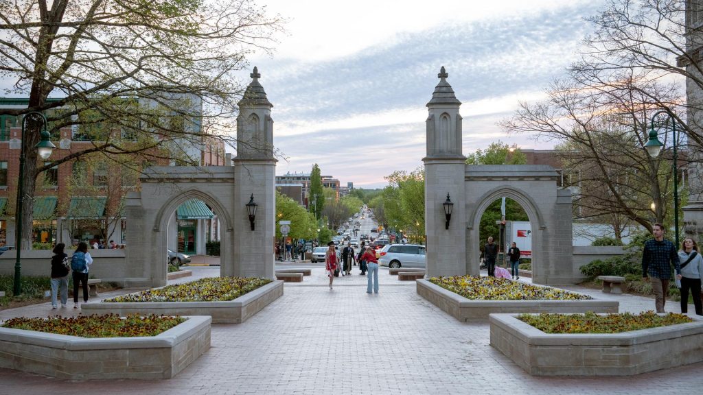 States move to close college departments with poor grads