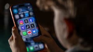 Social media like X changes your politics whether you want it to or not