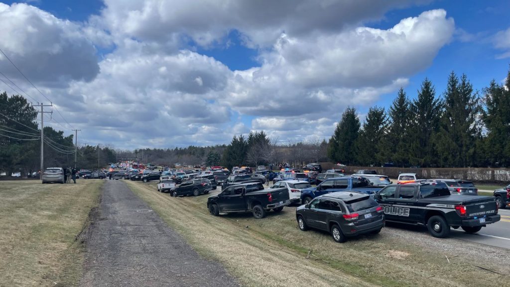 Shooter dead after ramming vehicle into Temple Israel synagogue in Michigan