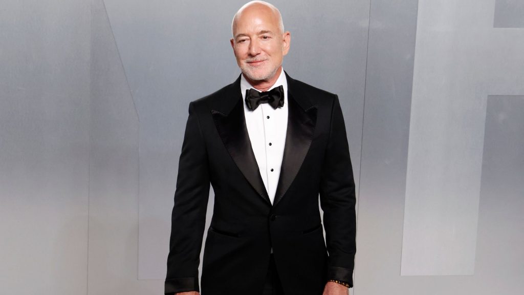 Jeff Bezos wants $100 billion to push more AI into manufacturing