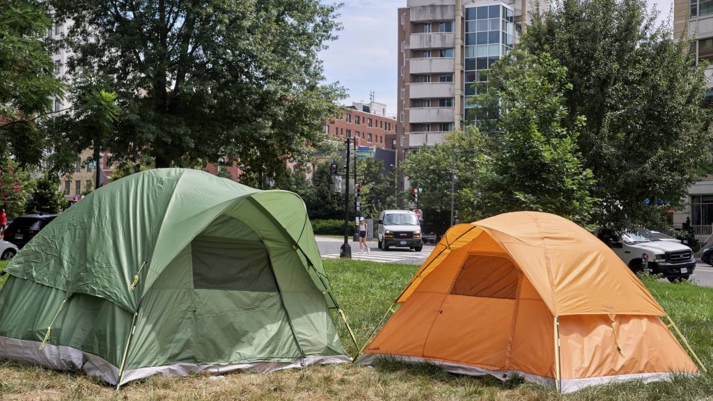 More states move to let residents sue their cities for failing to clear homeless
