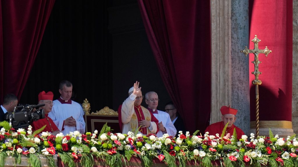 Pope Leo XIV calls for peace, urges world leaders to end wars in Easter message