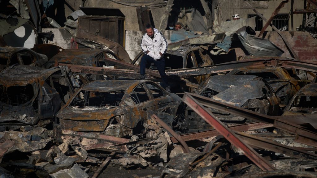 Iran closes Strait of Hormuz again, accuses US of breaking ceasefire