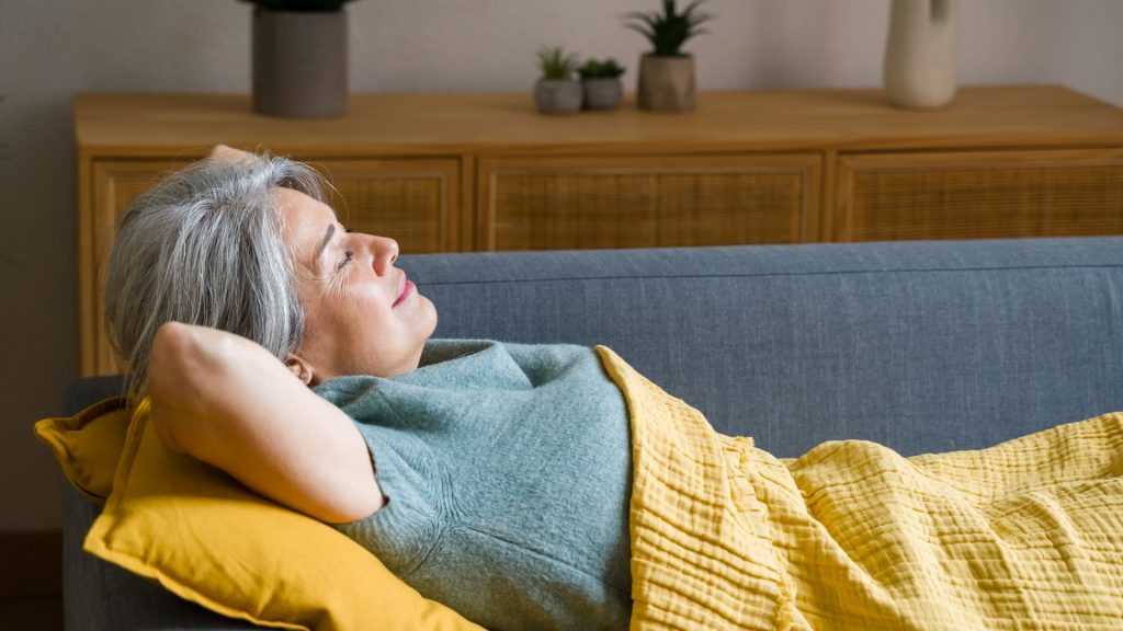 Power naps or warning signs? Study raises red flags for frequent nappers