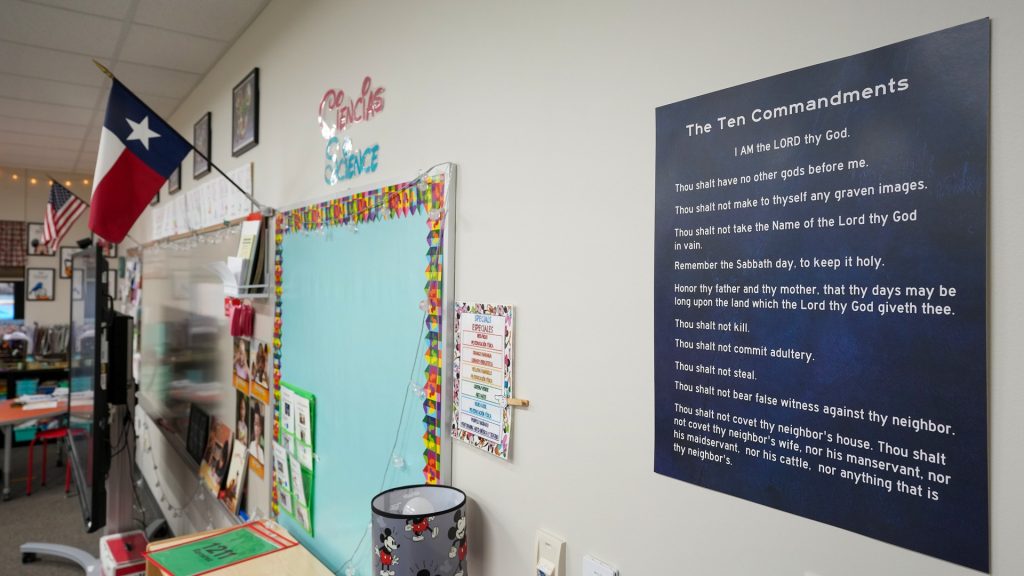 Court rules Texas can require Ten Commandments in classrooms
