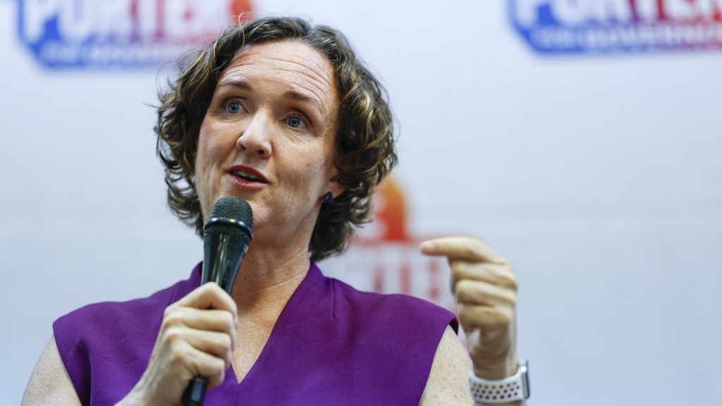 Porter staffers counter viral backlash as California governor’s face shifts