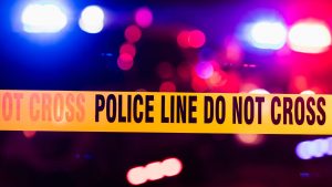 3 police officers injured in standoff, suspect now in custody