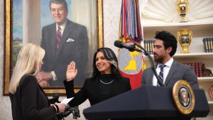 DNI Tulsi Gabbard resigns after news of husband’s diagnosis