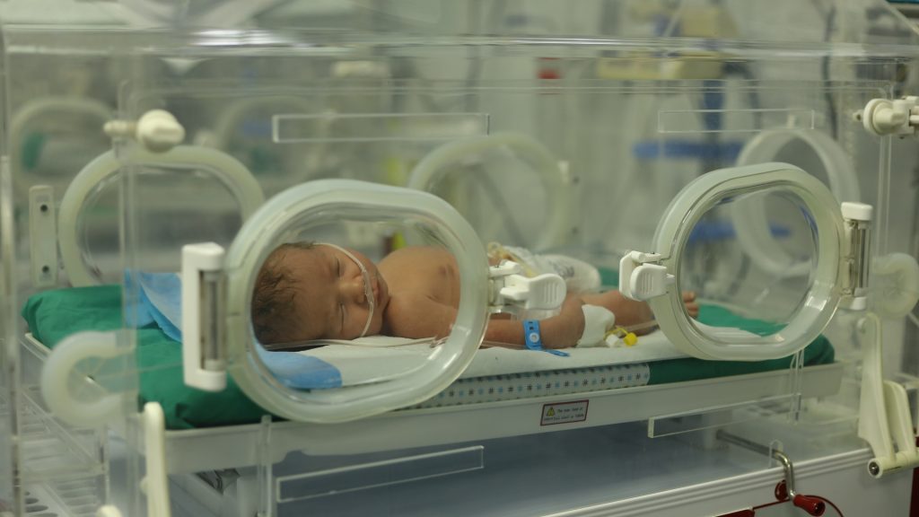 More infants are going into NICU. Two states want to give their parents more time off
