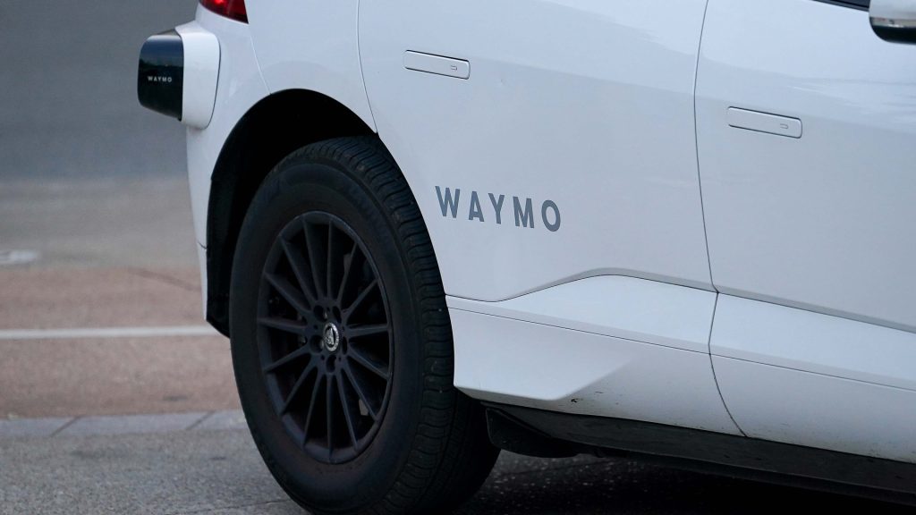 Empty Waymo self-driving cars are going in circles in these Atlanta cul-de-sacs