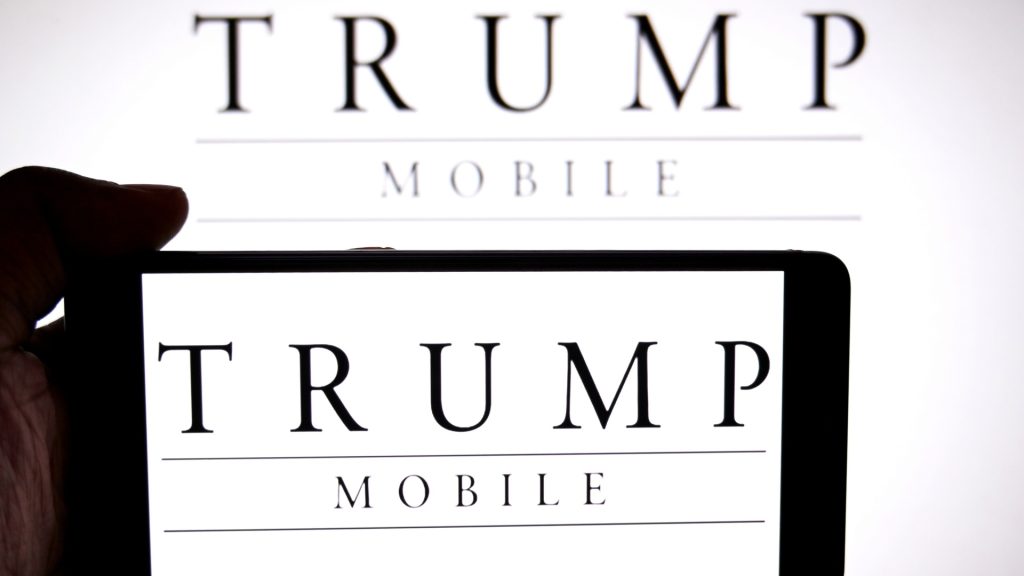 Trump’s T1 phones start shipping to customers after delays
