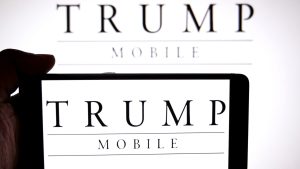 Trump’s T1 phones start shipping to customers after delays