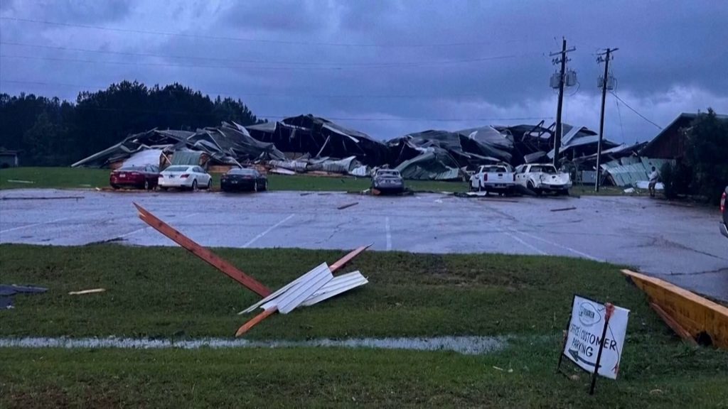 Hundreds of homes damaged as tornadoes rip through Mississippi, injuring at least 17