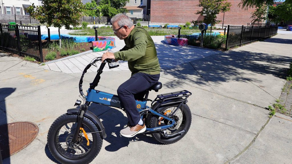 Fearing more e-bike injuries, Illinois looks to become 10th state to mandate registration, insurance