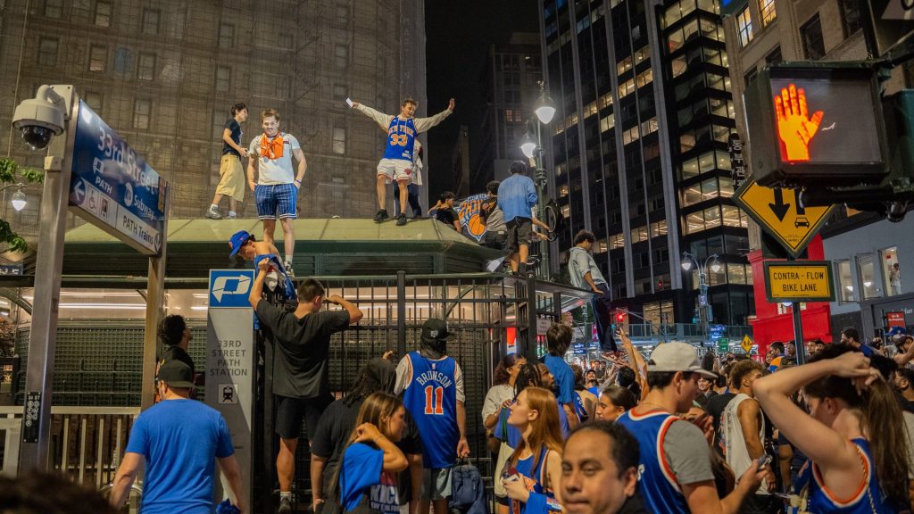 Seeing Game 4 destruction, New York braces for a potential Knicks series win