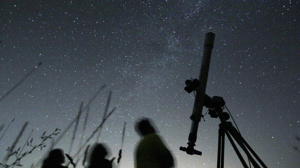 June’s sky puts on a show with planets and a vanishing Venus