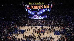 Knicks rally from 29 down, move within one win of title