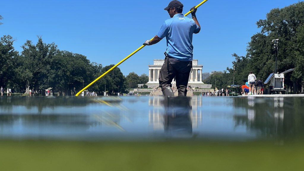 Newly renovated Reflecting Pool is already fighting an old problem