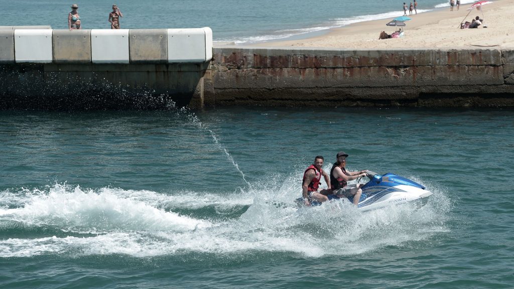 Social media can’t stop laughing at this Bahamas jet ski alert. Officials say it isn’t funny