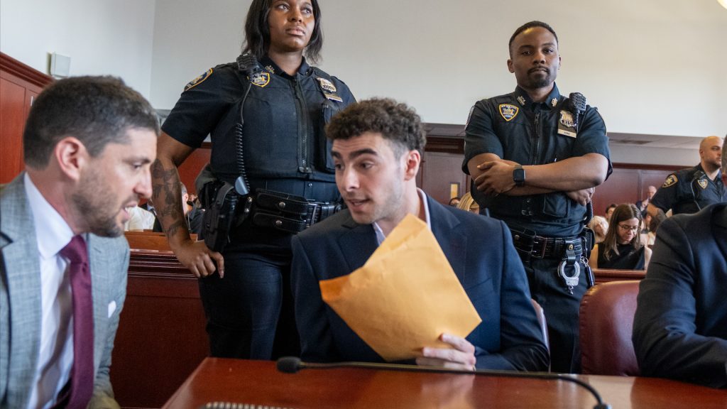 Luigi Mangione plea talks collapsed. What happens now?