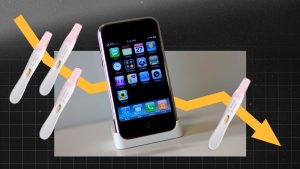 New study blames iPhones for a significant drop in US fertility rates through the recession