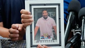 Passengers refute ICE claims in fatal Houston shooting that lacked officer body cams