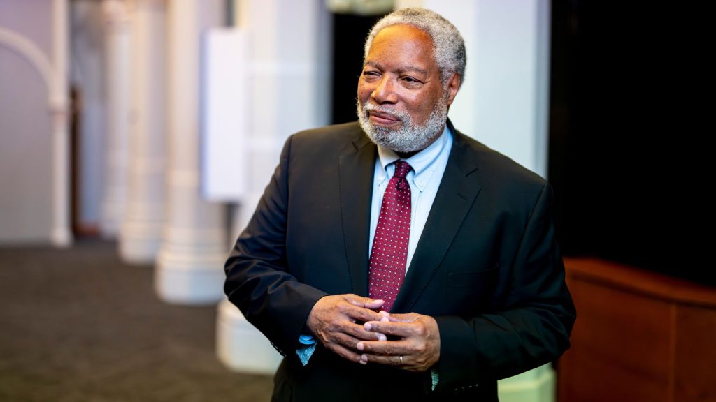 Smithsonian pushes back on White House report labeling it ‘extreme’