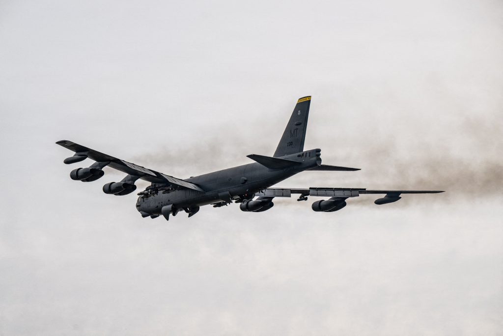 B-52 modernization faces delays, cost increases, watchdog says