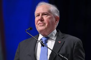 ‘Let the AI do it’: Former Air Force secretary pits machine against human operators