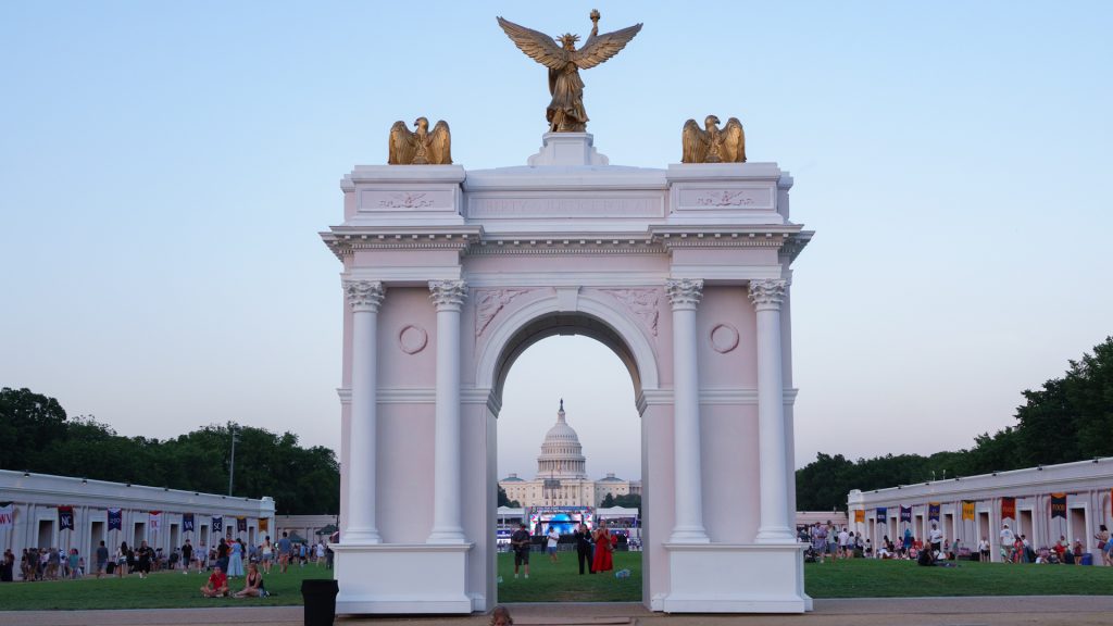 Trump’s 250-foot arch gets a review, not a green light