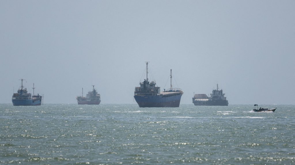 Oman and Iran near Strait of Hormuz deal, but Tehran says US must act first